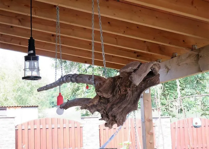 Bij Tante Toos Bed & Breakfast 3*